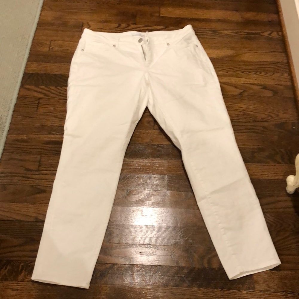 Perfect white loft jeans 31P